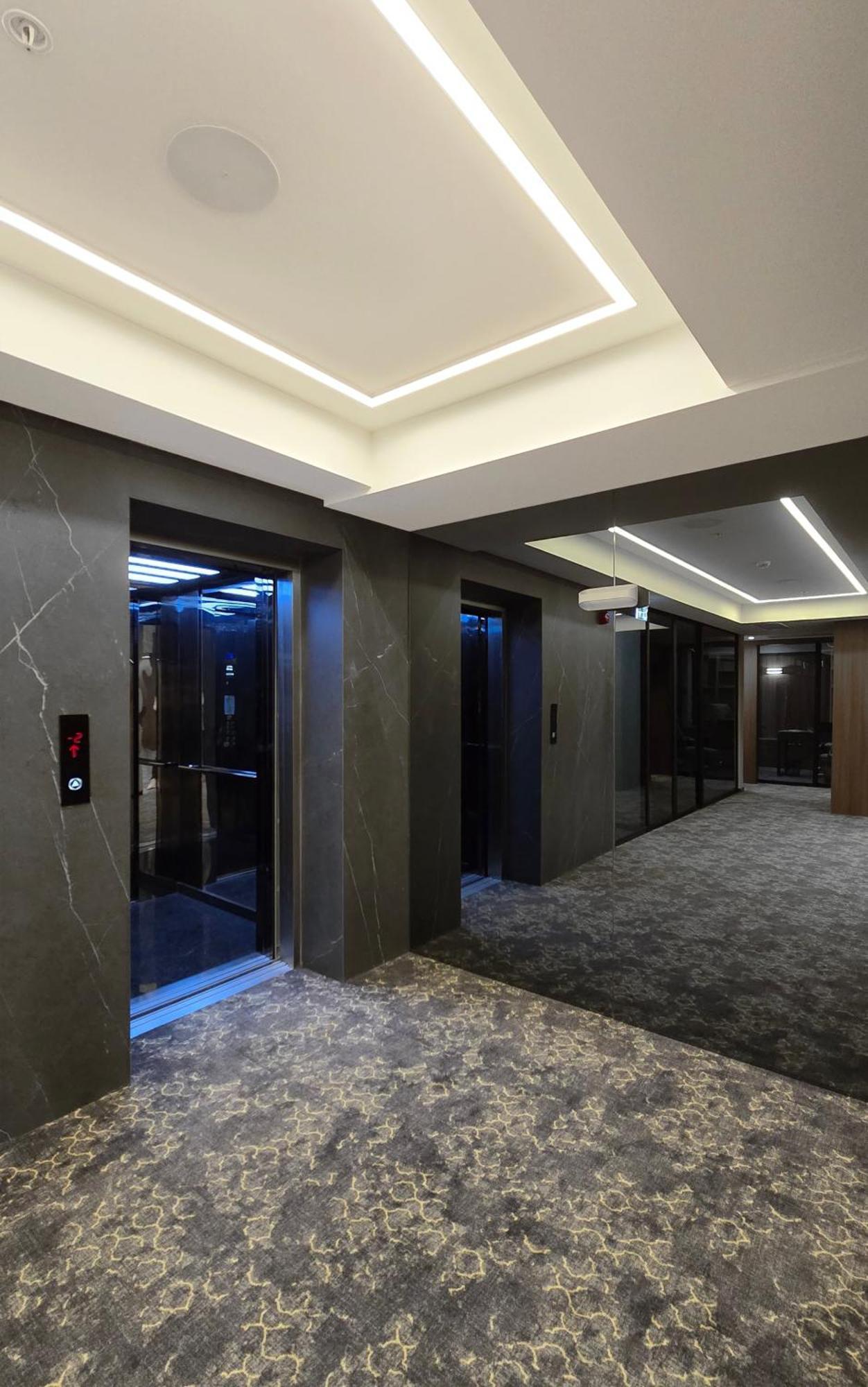 Griffin Hotel Tbilisi Exterior foto